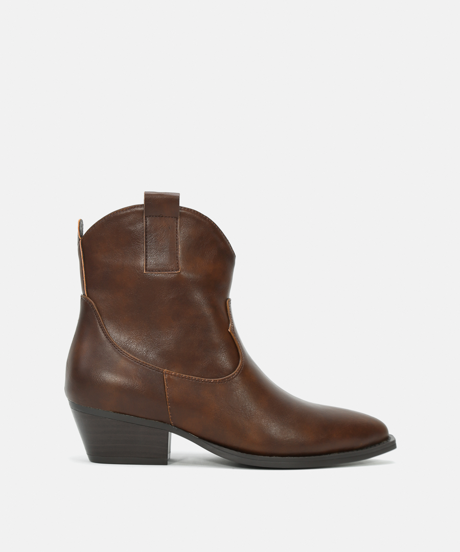 Botines cowboy básicos image number null